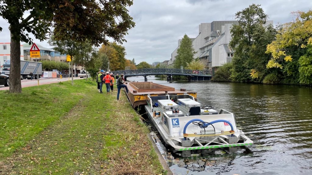 elektrische duwboot met beunbak